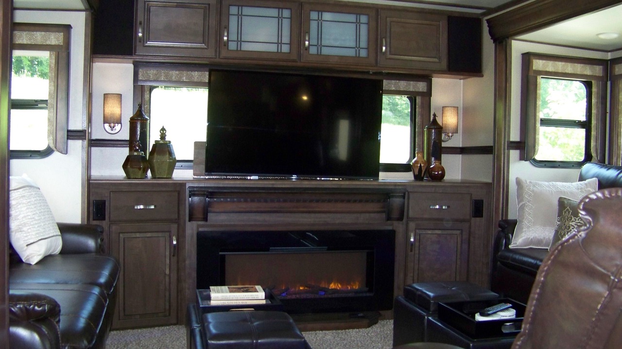Photo of Livingroom in Morganton