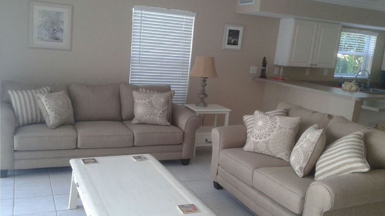 Photo of Livingroom in Independence Square