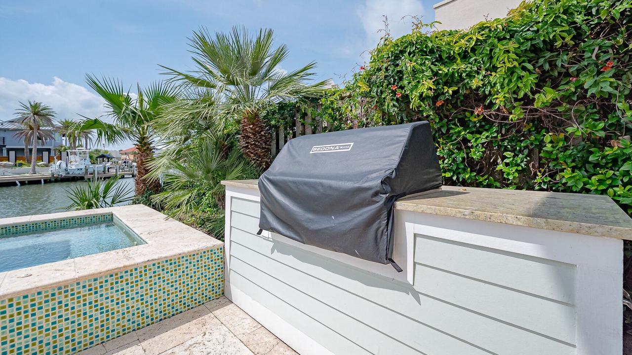 Photo of Outdoor in Key Allegro