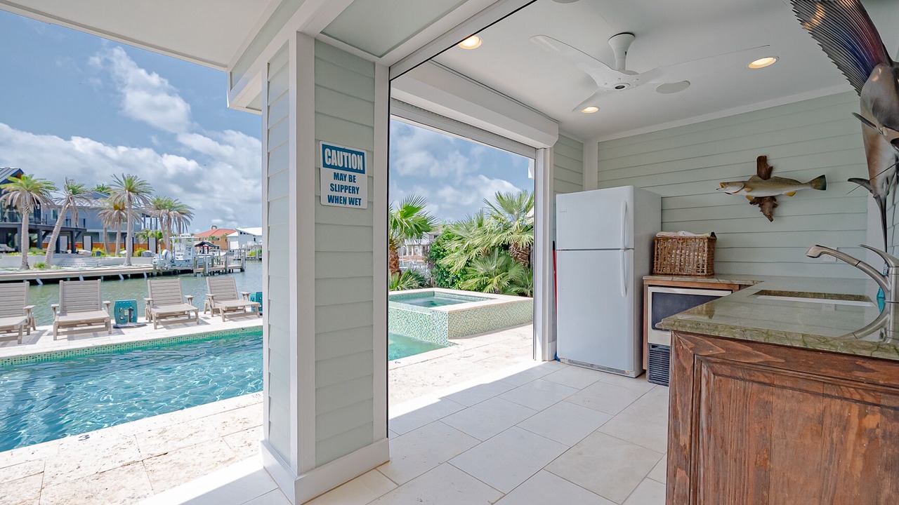 Photo of Outdoor in Key Allegro