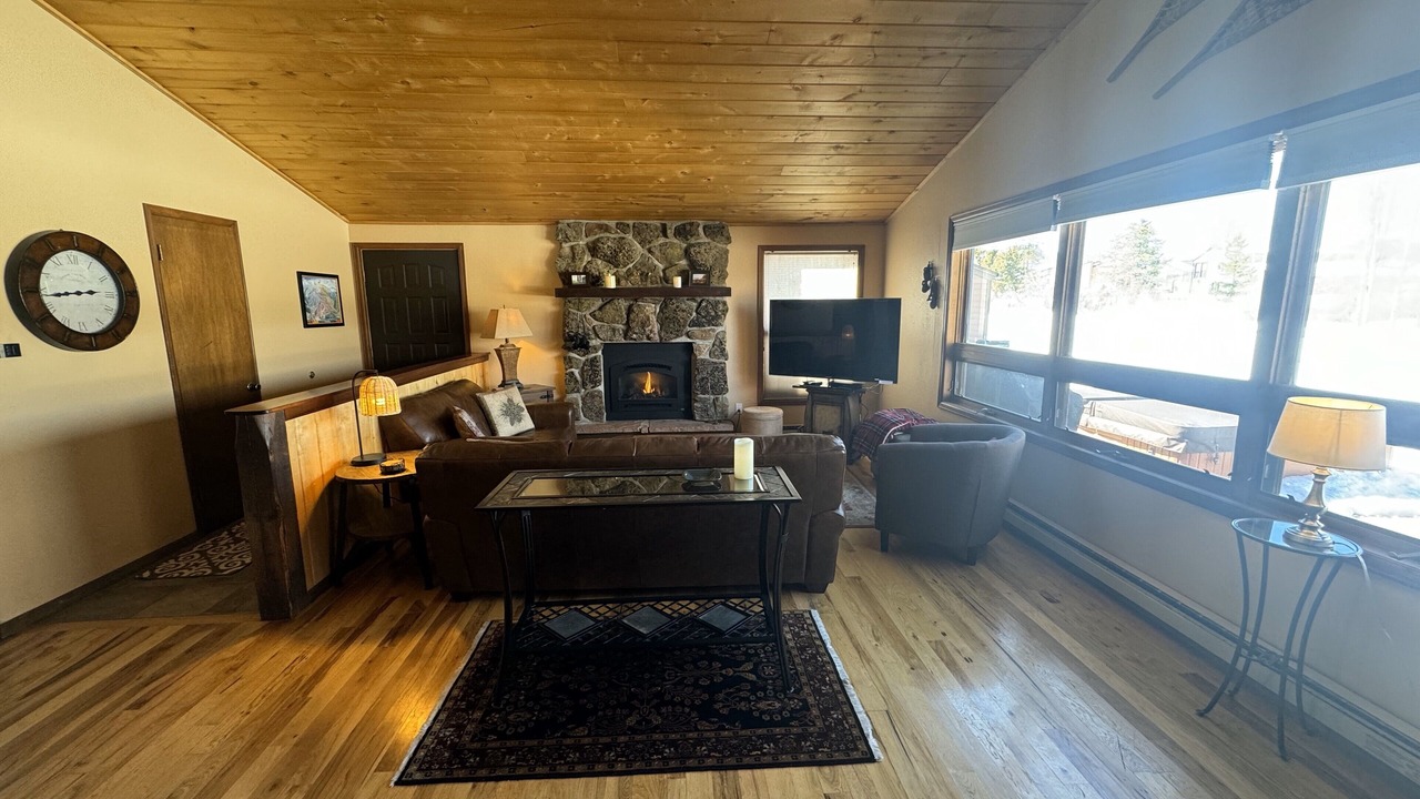 Photo of Livingroom in Fraser