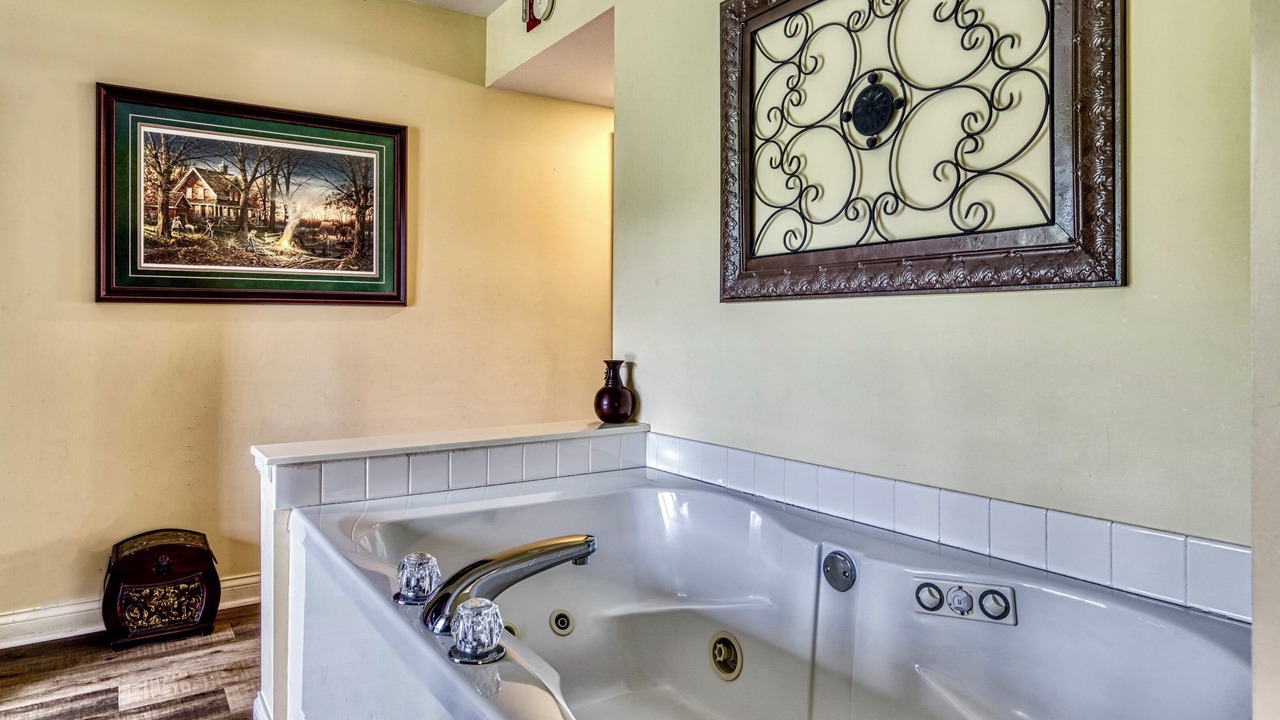 Photo of Bathroom in Pigeon Forge