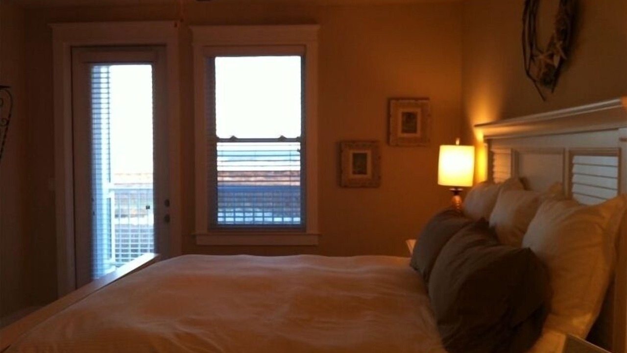 Photo of Patio Balcony in Red Fish Cove