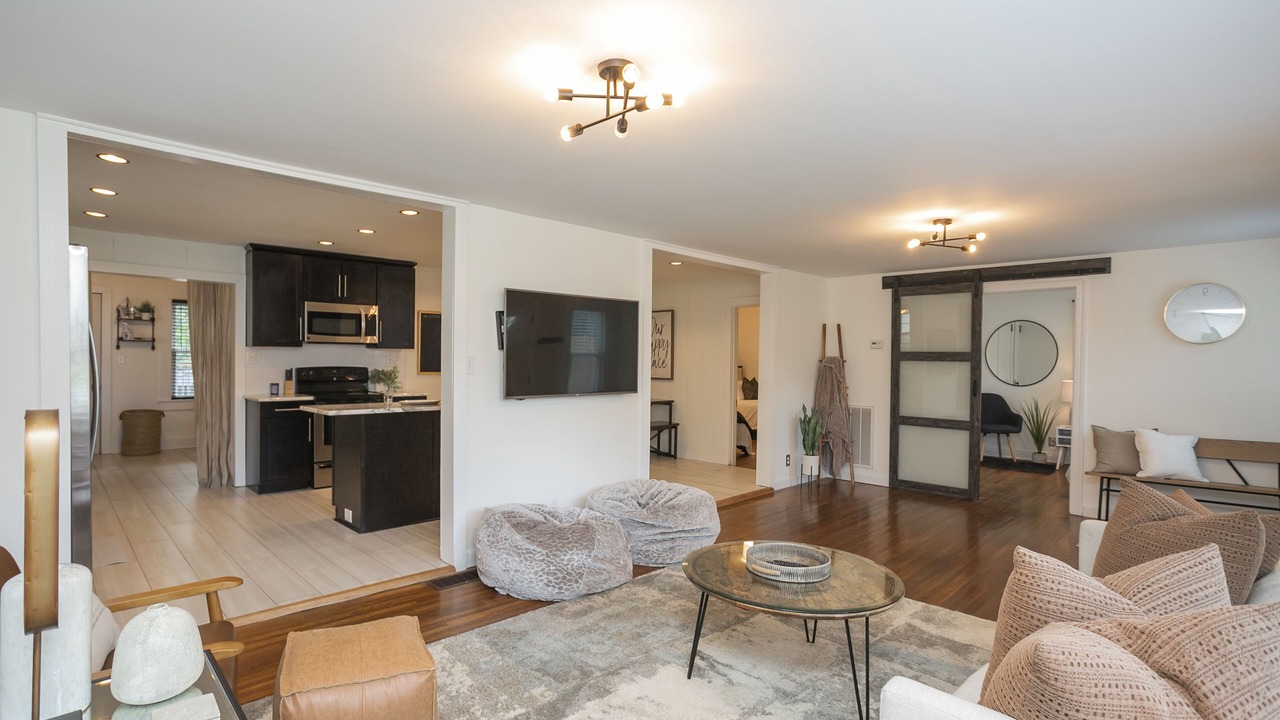 Photo of Livingroom in Woodbine