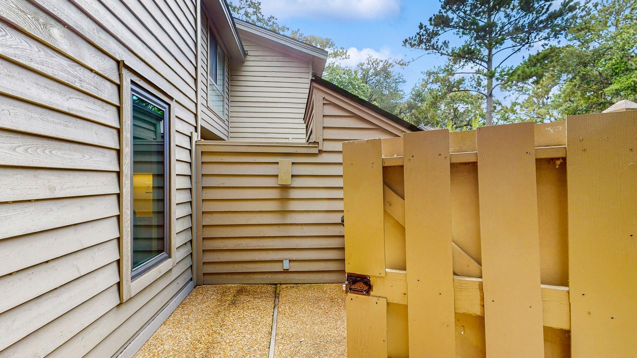 Photo of Outdoor in Shipyard Plantation