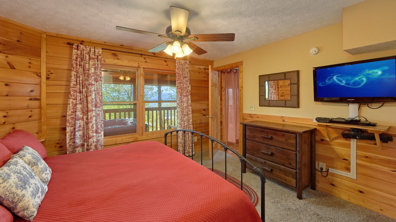 Photo of Bedroom in Black Bear Falls
