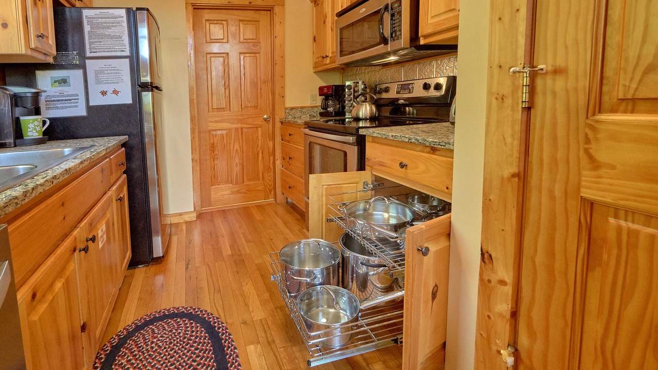 Photo of Kitchen in Black Bear Falls