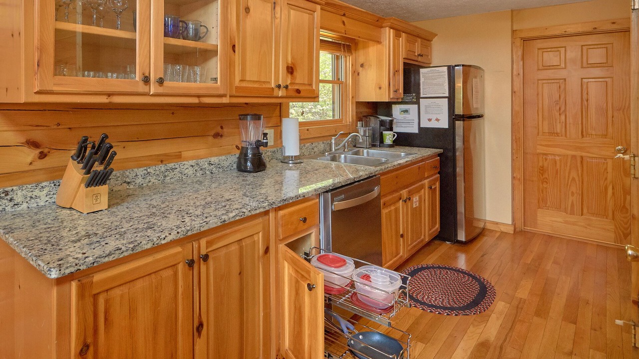 Photo of Kitchen in Black Bear Falls