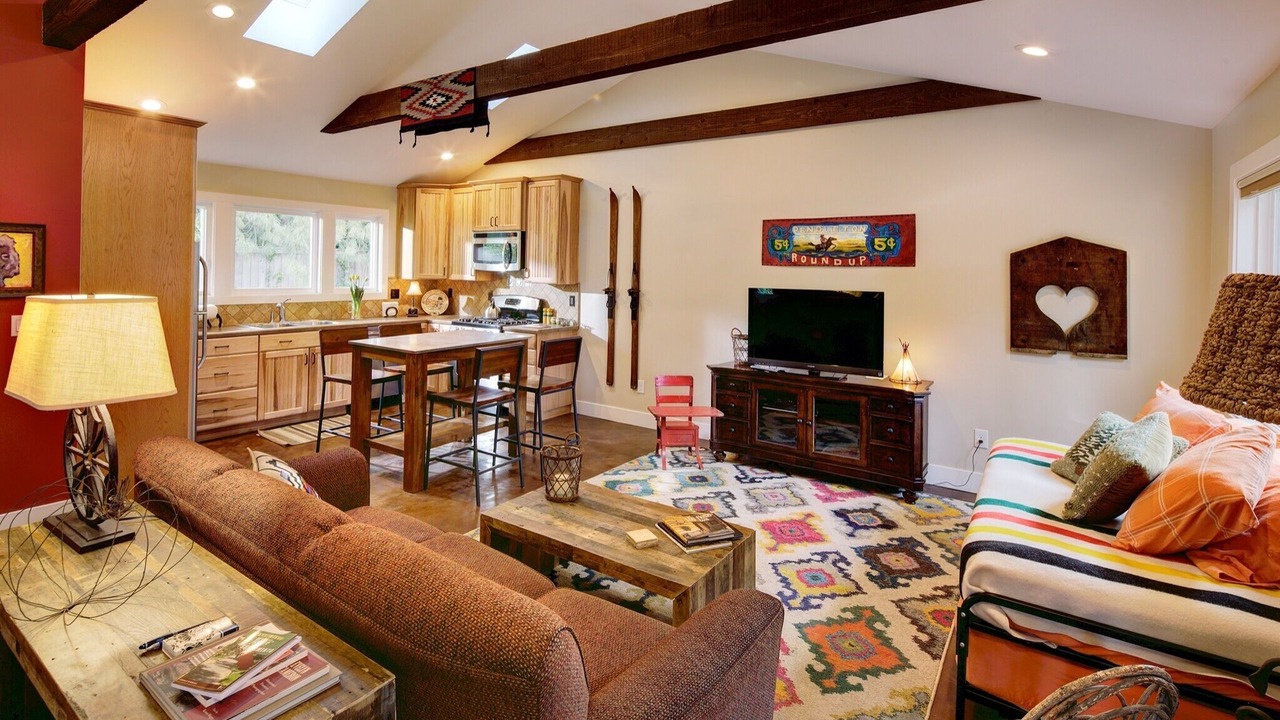 Photo of Livingroom in Arden-Arcade