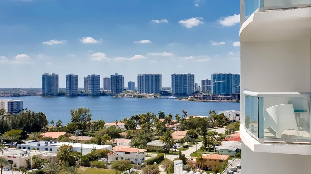 Photo of Others in Sunny Isles Beach