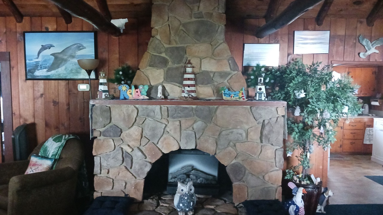Photo of Livingroom in Gloucester Point