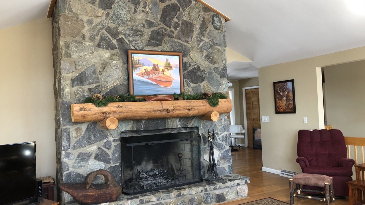 Photo of Livingroom in Bolton Landing