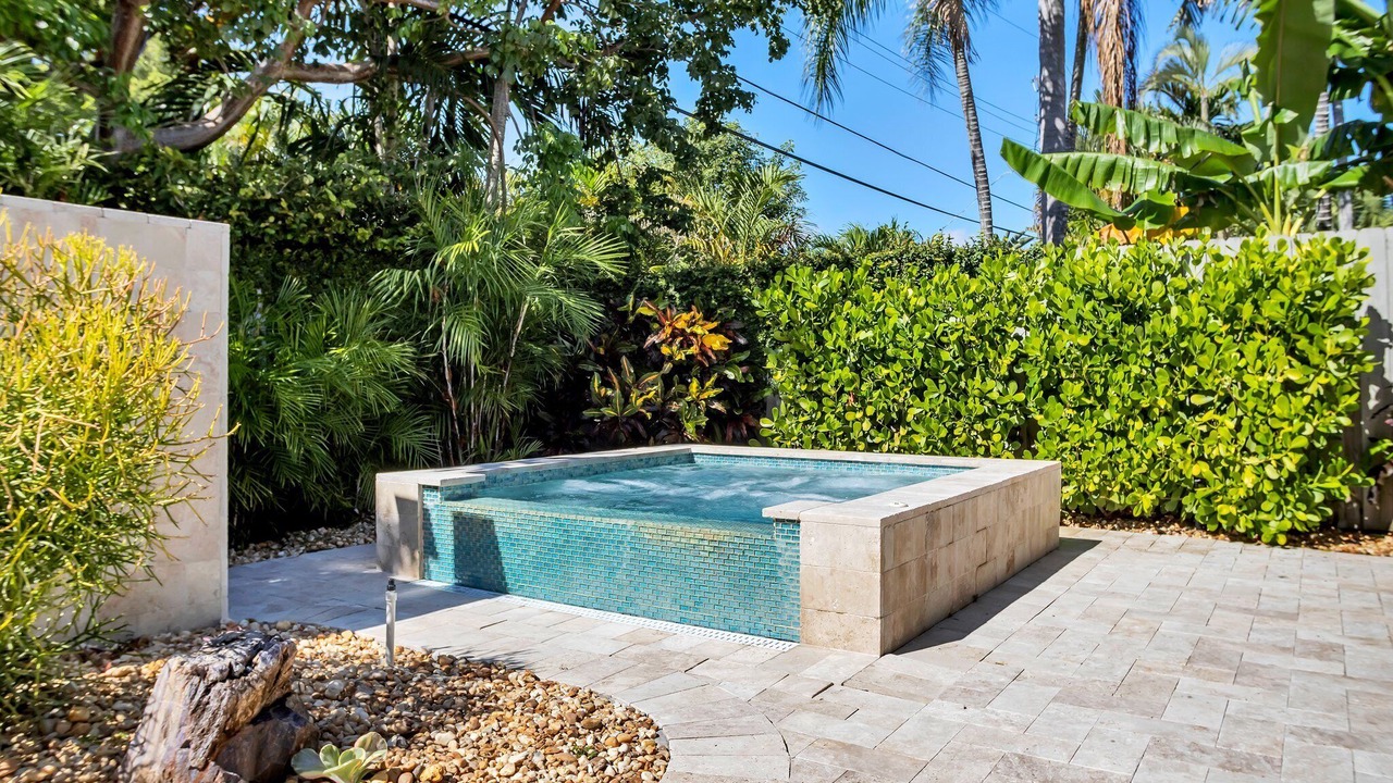 Photo of Outdoor in Dolphin Isles