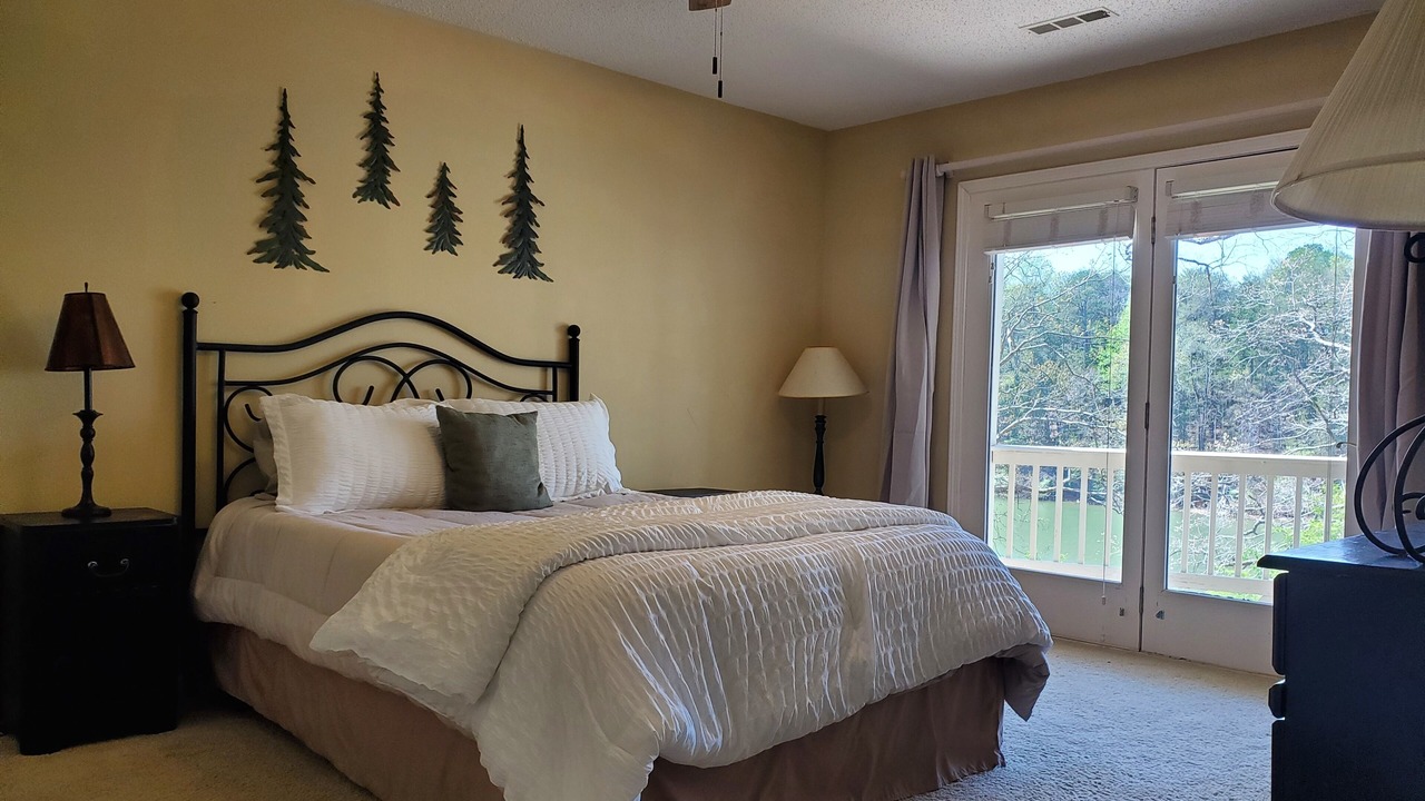 Photo of Bedroom in Tellico Village