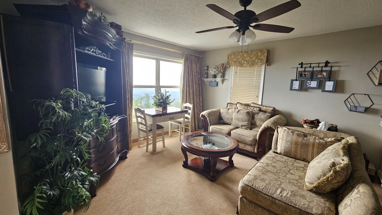Photo of Livingroom in Chalet Village