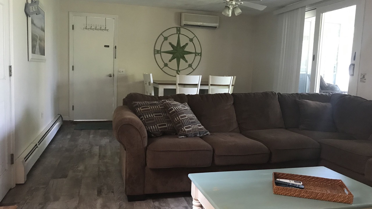 Photo of Livingroom in Point Judith