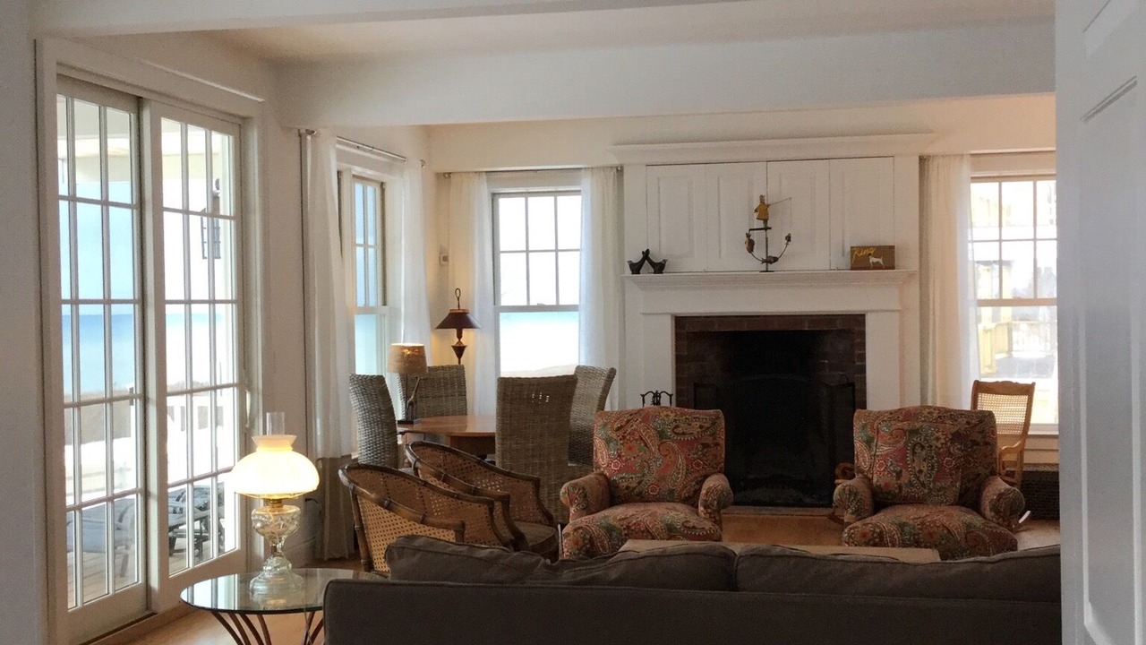 Photo of Livingroom in Miami Park