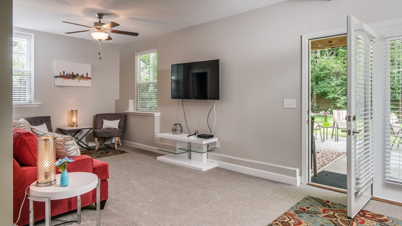 Photo of Livingroom in Talbot's Corner