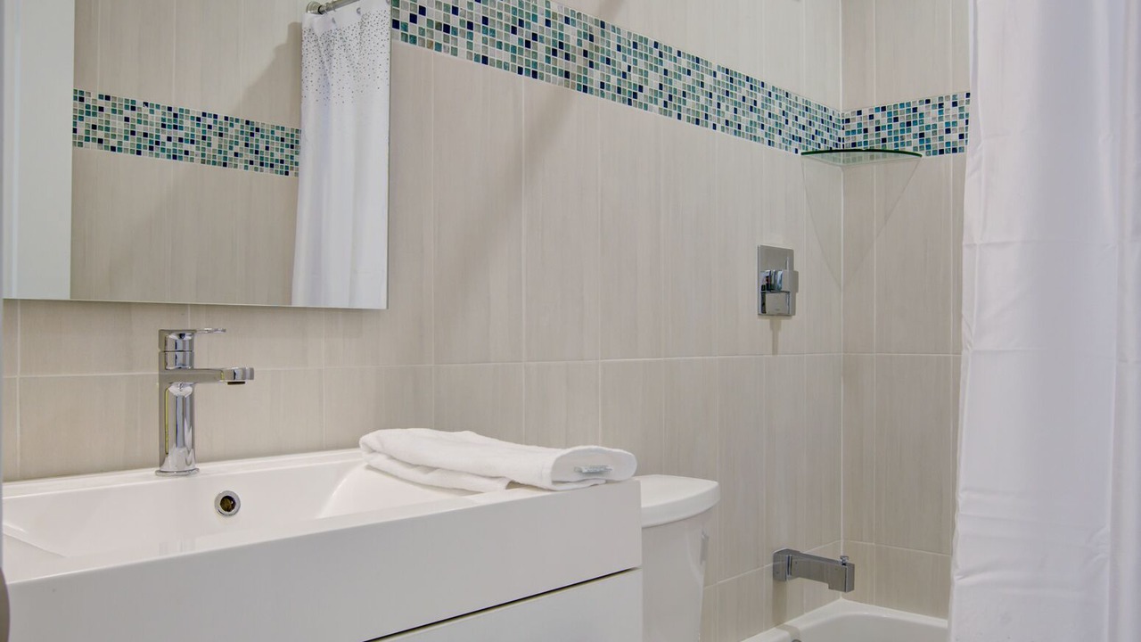 Photo of Bathroom in Dolphin Isles