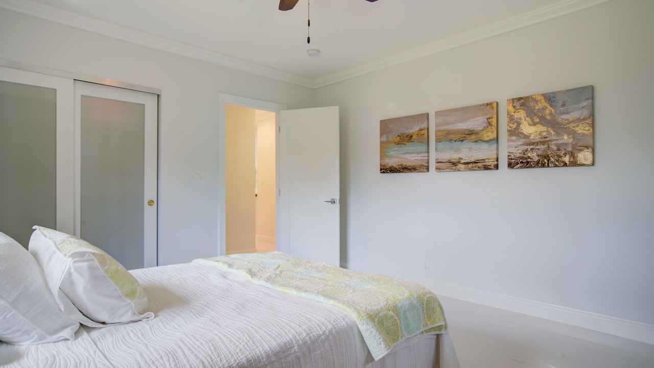 Photo of Bedroom in Dolphin Isles