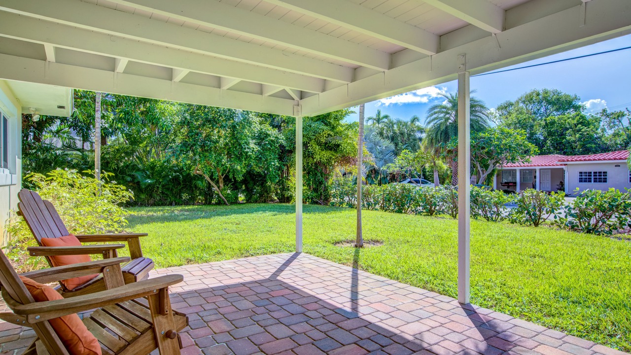 Photo of Patio Balcony in Dolphin Isles