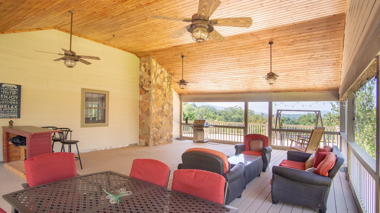 Photo of Outdoor in Hiawassee