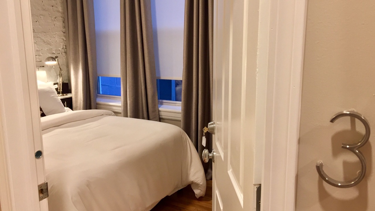 Photo of Bedroom in Near West Side
