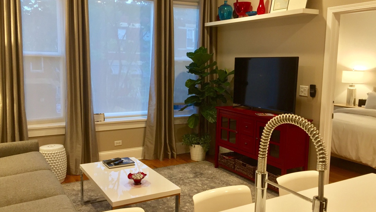 Photo of Livingroom in Near West Side