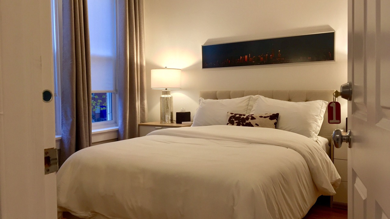 Photo of Bedroom in Near West Side