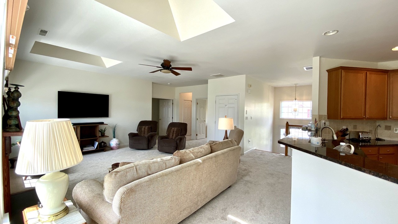 Photo of Livingroom in Bayside