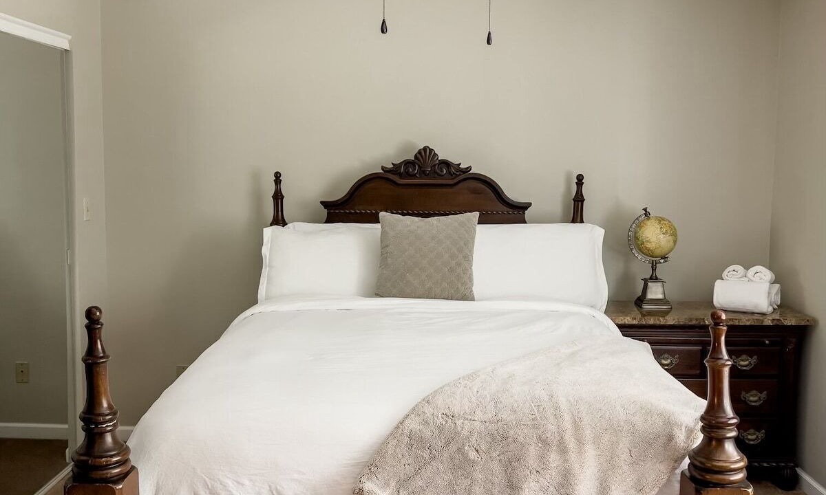 Photo of Bedroom in Media