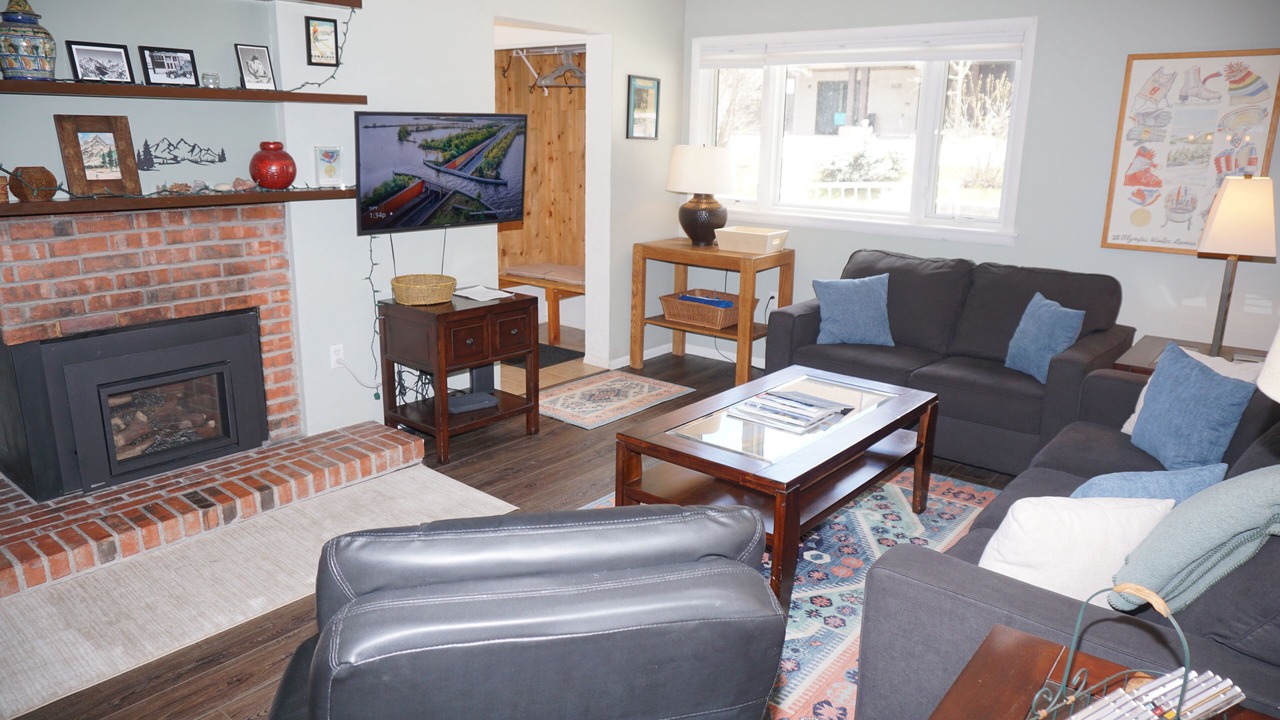 Photo of Livingroom in Downtown