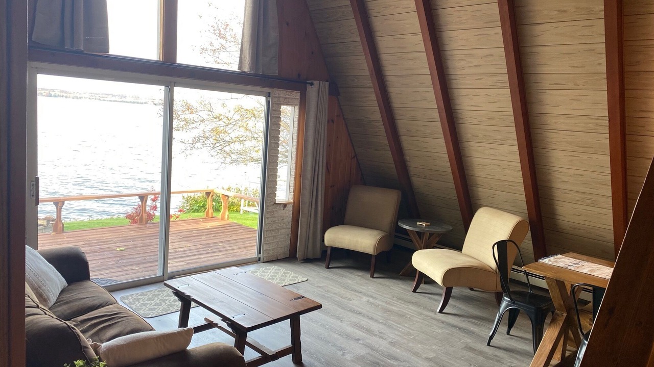 Photo of Livingroom in Herron