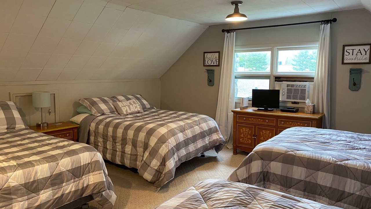 Photo of Bedroom in Herron