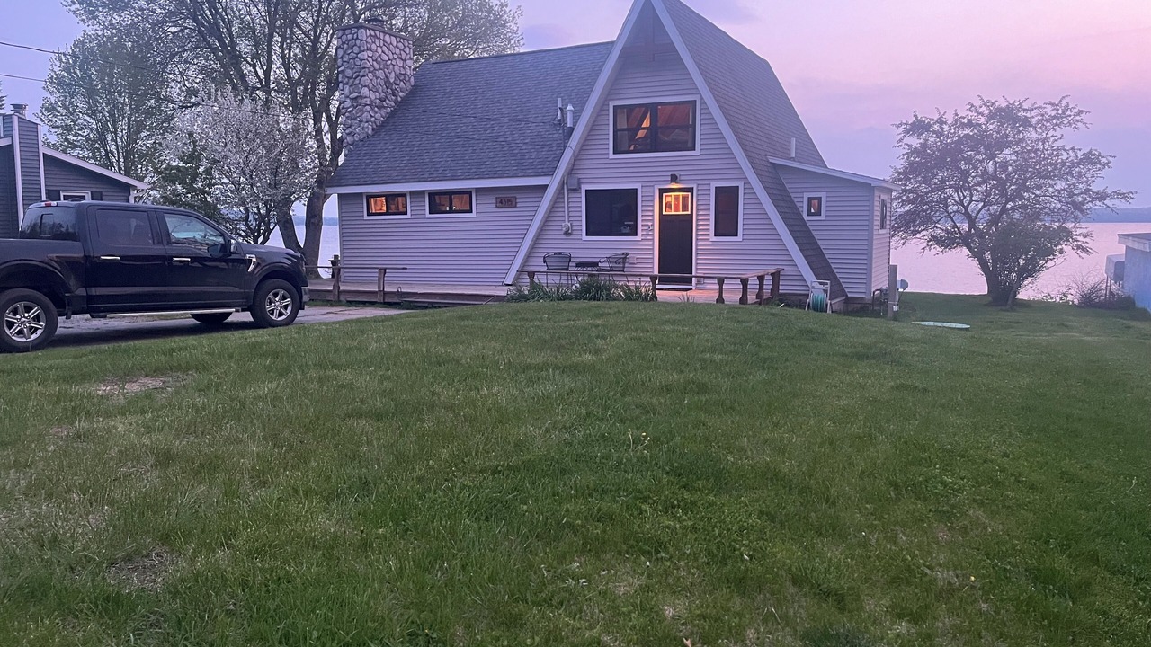 Photo of Outdoor in Herron