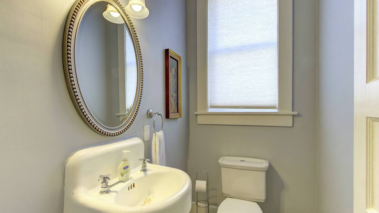 Photo of Bathroom in Midtown