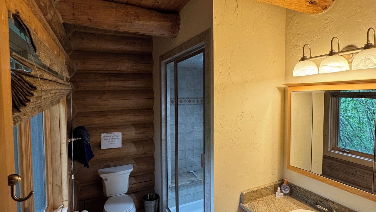 Photo of Bathroom in Mesa