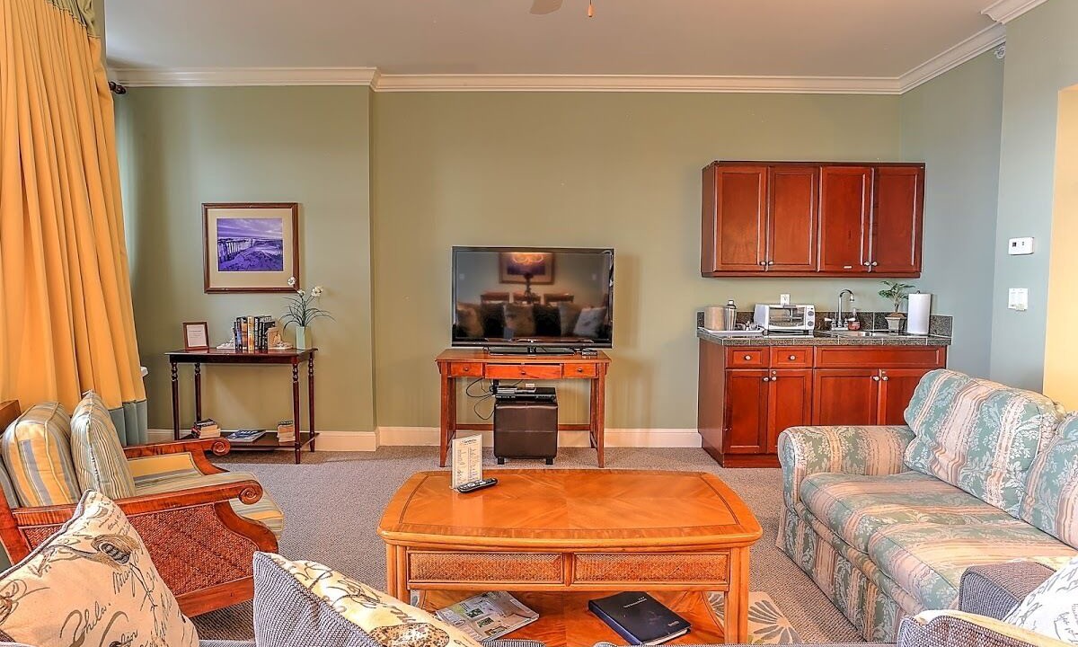 Photo of Bedroom in Baytowne Wharf