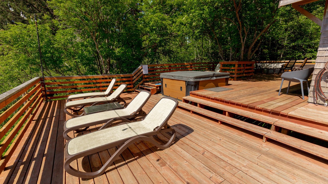 Photo of Patio Balcony in Gold Beach