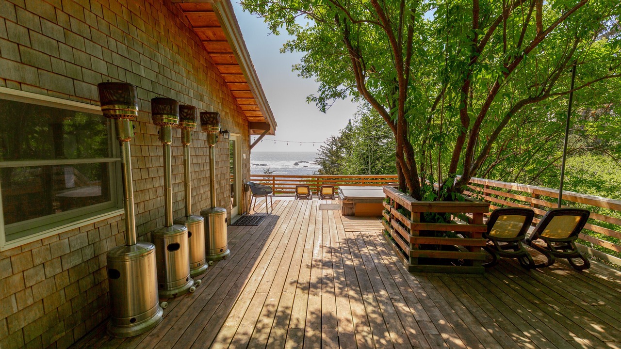 Photo of Patio Balcony in Gold Beach