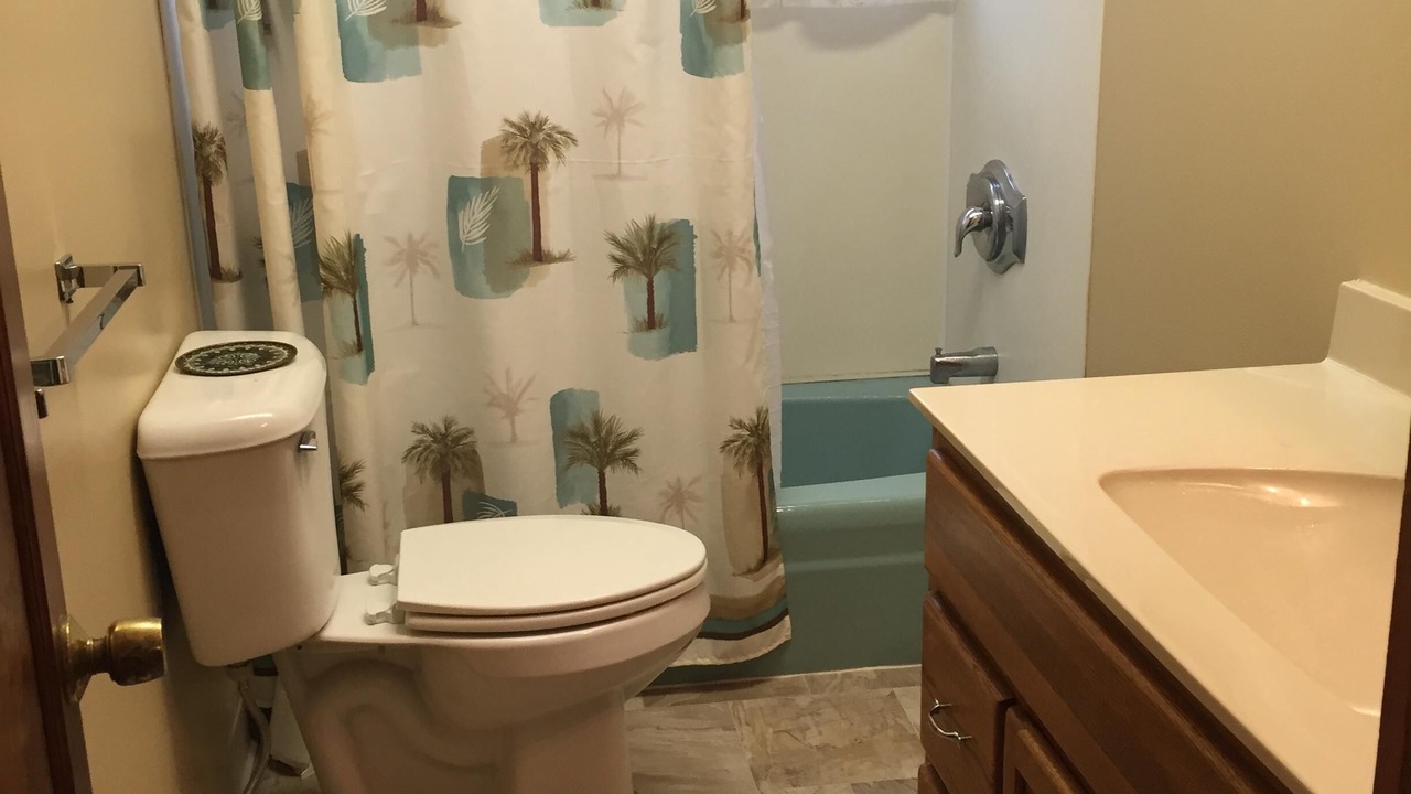 Photo of Bathroom in Wind Lake