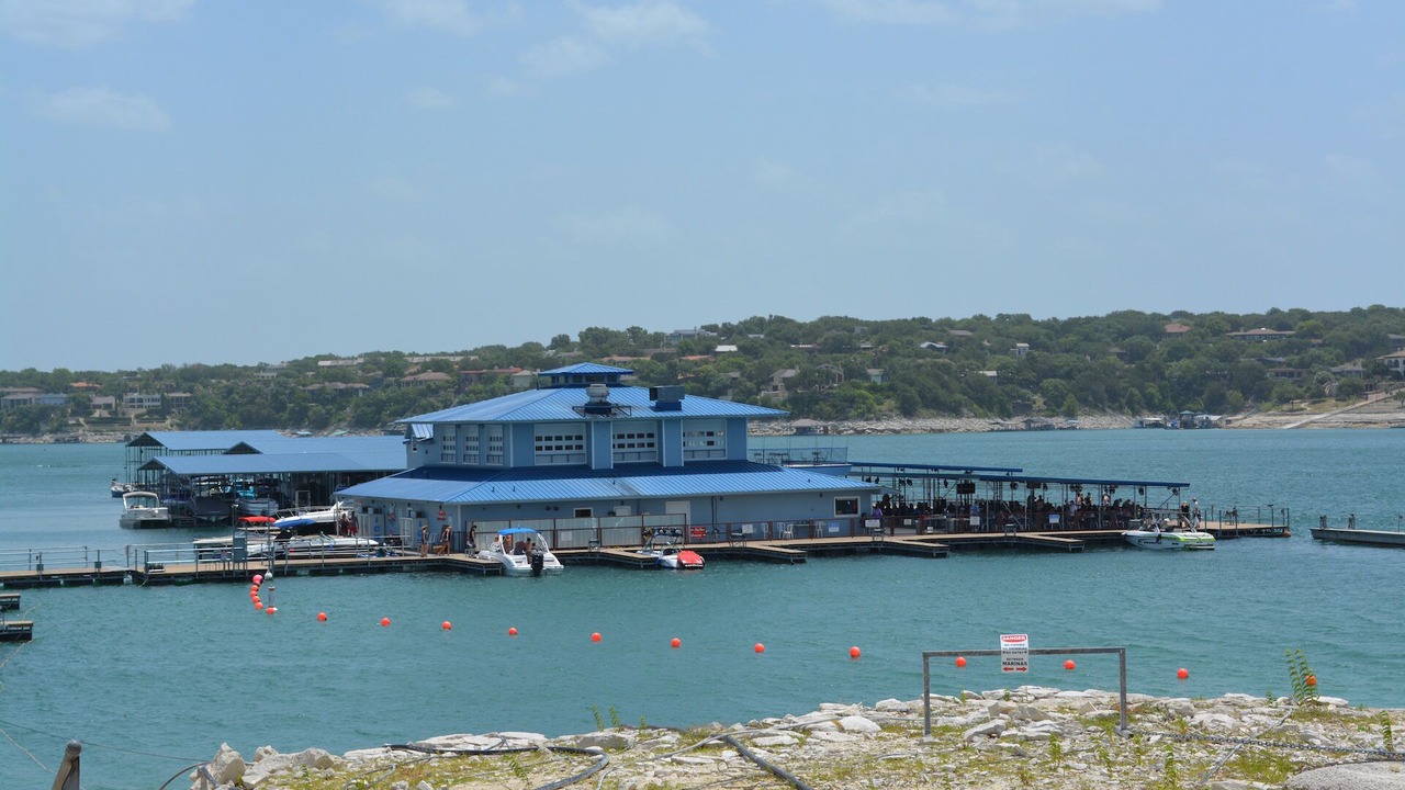 Photo of Others in Point Venture