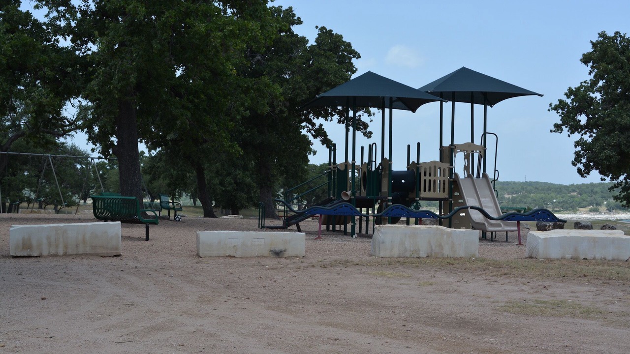 Photo of Others in Point Venture