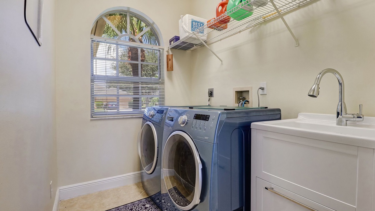 Photo of Bedroom in Central Naples
