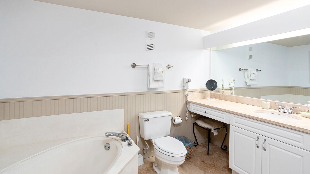 Photo of Bathroom in Saint Simons Island