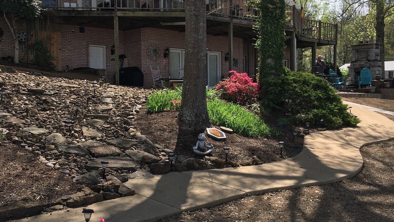 Photo of Outdoor in Huron
