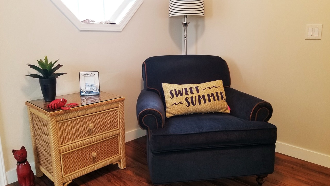 Photo of Livingroom in Rockaway Beach