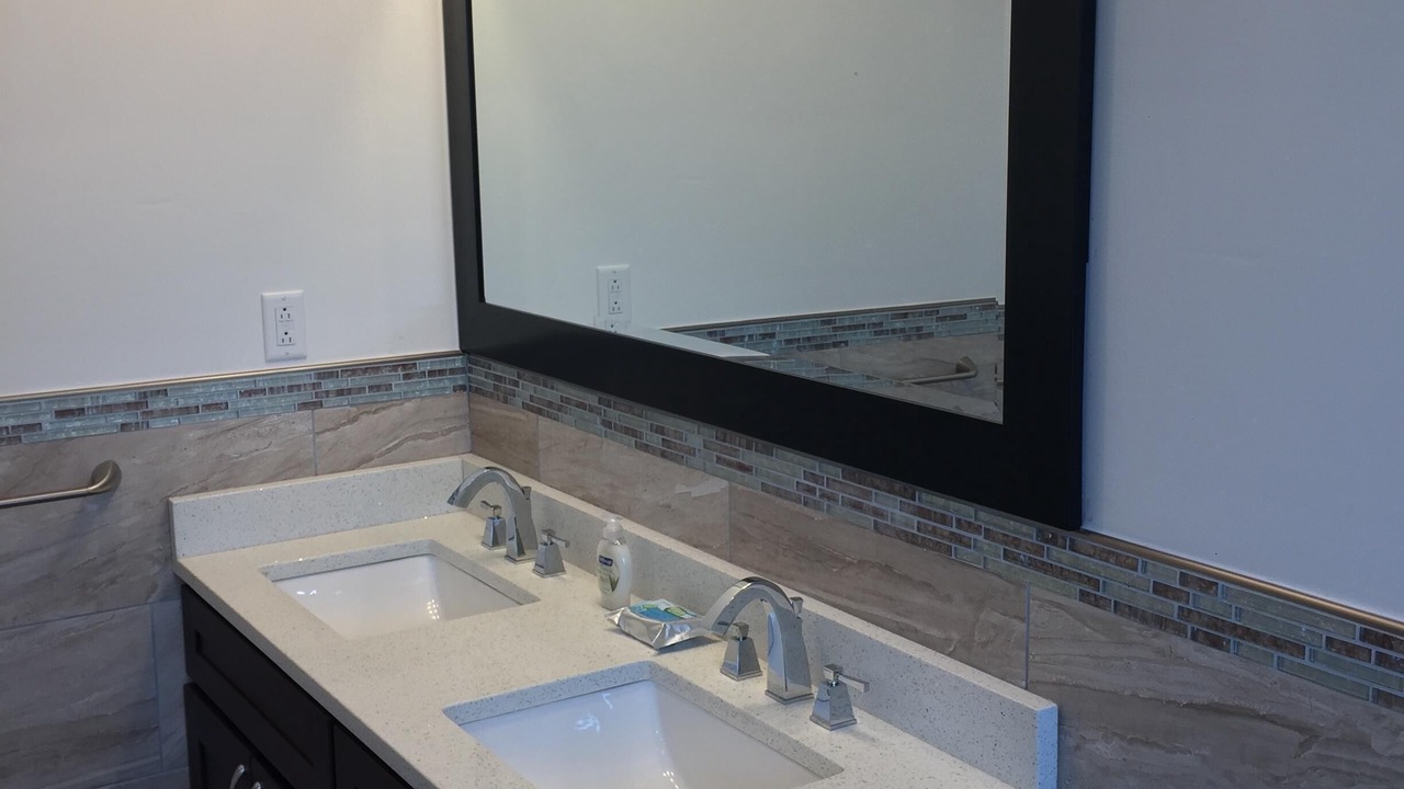 Photo of Bathroom in Point Breeze