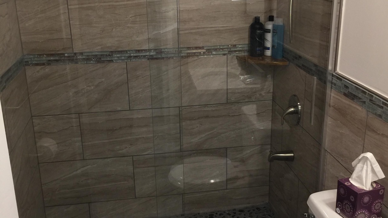 Photo of Bathroom in Point Breeze