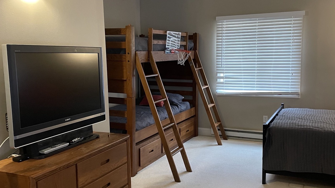 Photo of Bedroom in Lake Harmony Estates